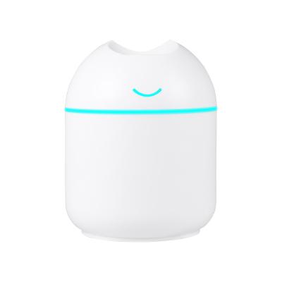 China Hotel Purify Wholesale 220ml Air Humidifier Mini USB Air Humidifier for sale