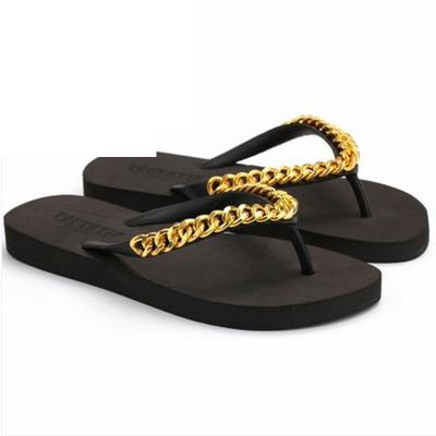 China Trendy Fashion Trend Wholesale Women's Gold Chain Flip Flops Sheer Rubber Slippers for sale