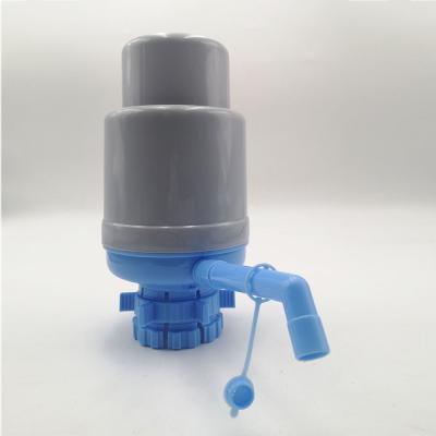 China Outdoor High Quality Portable Bottle Water Dispenser Manual Water Pump for sale