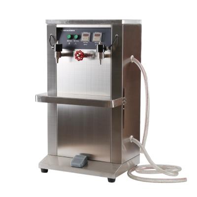 China Automatic Directed Self-priming Pure Electric Liquid Food YK Filling Soft Drink Filling Machine for sale