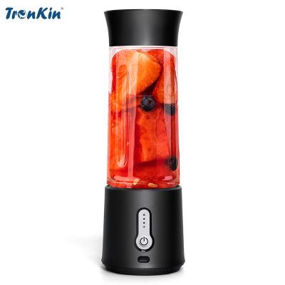 China Portable Smoothie Juice Maker Mini Portable Juicer Cup Smoothie Mini Hand Portable 6 Blades USB Portable Blender for sale