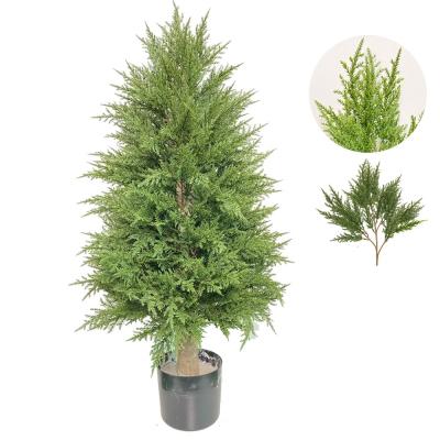 China Multiple Green Art Decor Home Space Business Party Outdoor Decorations Artificia Cedar Topiary Plastic Plants Garden for sale