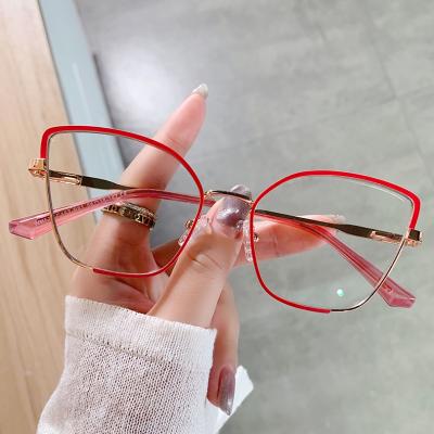 China 2022 Fashion Newcomers Shape Cateye Metal Frames Anti Blue Light Blocking Eyeglasses Lenses For Women for sale