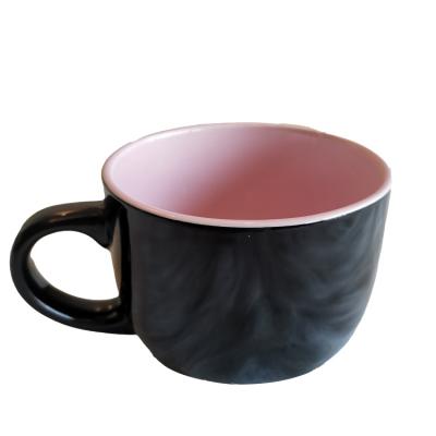 China Premium Ceramic Mug Black Custom Novelty Logo Novelty Ceramic Fat Mug Viable Exporters for sale