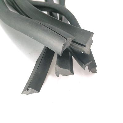 China Abrasion Resistant Aluminum Door Windows Extruded Rubber Seal Protective Strips for sale