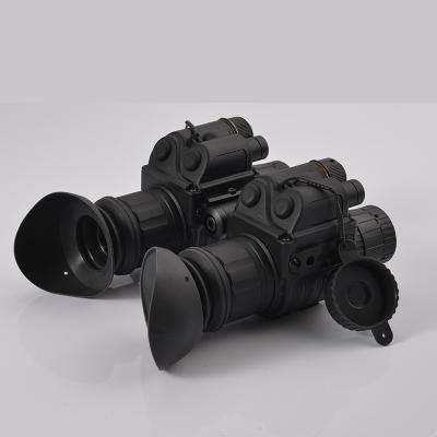 China Visor nocturno Tubo verde Intensificador de imagen Género 3 Monocular monocular montado en la cabeza en venta