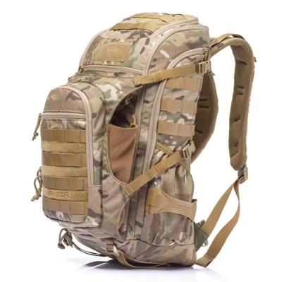 China Mochila tática Mochila de viagem Mochila leve 45L Homens Camuflagem Mochila tática de caça Homens à venda