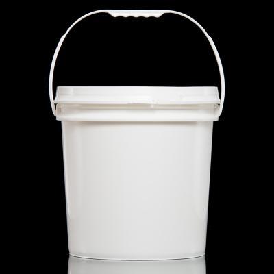 China Paint Cheap 4/4.5 Gallon Plastic Buckets With Lid For Paint And Coatings for sale