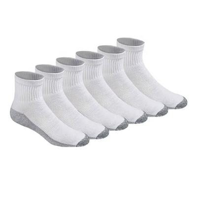 China Factory Direct Mens Breathable Black Crew Socks White Solid Crew Socks for sale