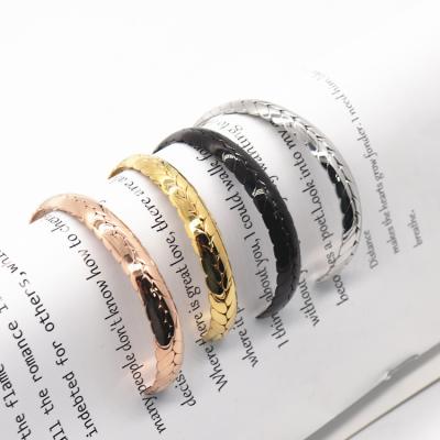 China The most popular products of the news of the bracelets of the cuff bracelets of the fashionable cross weaving women CLASSIC jewelry for sale