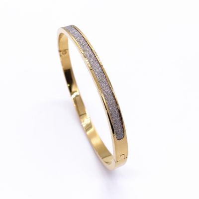 China Fashion Jewelry Glow Bracelet CLASSIC Gold Plated Stainless Steel Bracelet For Girls Women Jewelry for sale