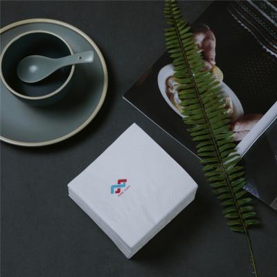 China 42*42cm Dinner Napkin Wholesale White Paper Printed Napkin With Logo Printed 1/4 Times for sale