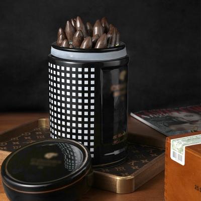 China High Quality Handmade Moisture Proof Large Capacity Cigar Humidor Custom Ceramic Pot for sale