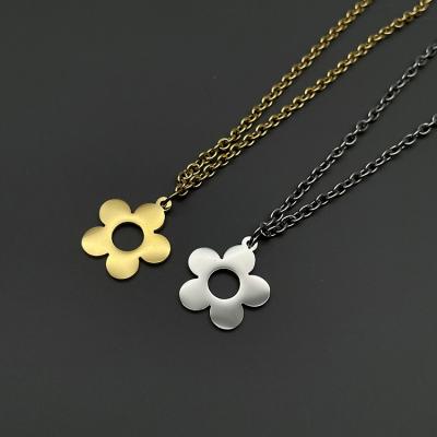 China Custom Tasty Flower Stainless Steel Necklace Choker Flower Gold Fashion Pendant Chain Necklace Tasty Nickel Free Lead Free Birthday for sale