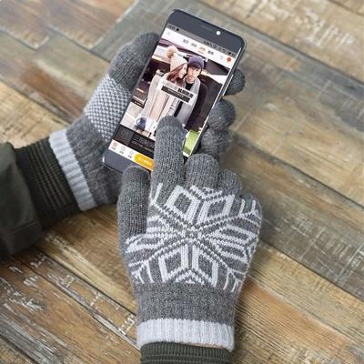 China Comfortable Knitted Touch Screen Gloves Warm Jacquard Adult Gloves for sale