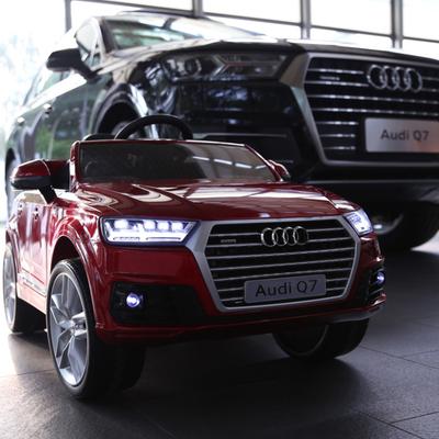 China Ride On Toy Licensed AUDI Q7 Kids Motorized Cars Rechargeable Car For Kids Ride Car With Remote Control For Kids for sale