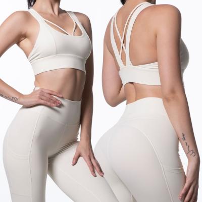 China Breathable Women Sport Set Breathable Active Wear Lift Up Padded Bra Tops High Waist Hip Lift Yoga Pants Sport Gaiters For Fitness for sale