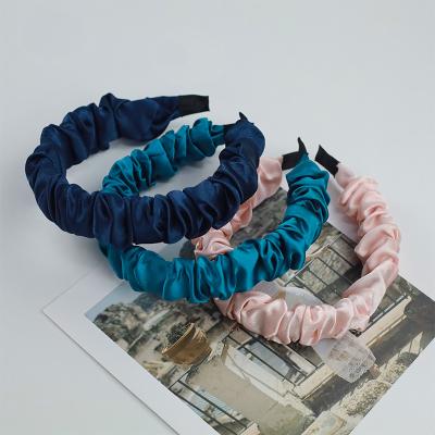 China Custom Pleated Small Women Mulberry 100% Silk Scrunchy Hair Band Wholesale Casual Scrunchies Xxl Slightly for sale