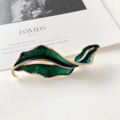 China Other Color Green Manual Pin Pin Luster Enamel Pin Sheet Wholesale Custom for sale