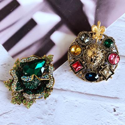 China Other Fashion Elegant Animal Atmosphere Color Gem Pin Pin Cheongsam Dress Glass Accessories C5 for sale