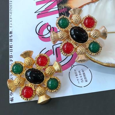 China Other Retro Real Gold Plated Palace Style Color Gem Sweater Brooch Cut Out Pattern French Pin for sale