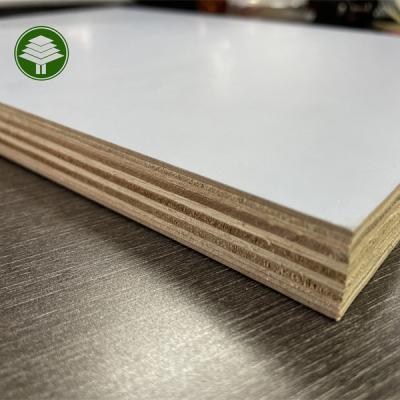 China Moisture-Proof White Color Melamine Paper Furniture Grade Plywood MDF for sale