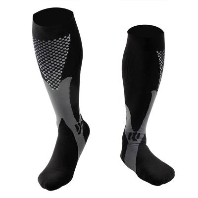 China 2021 Factory direct sale QUICK-DRY hot quick-drying men's and women's elastic sports cycling compression socks for sale