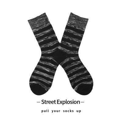 China 2021 Latest Autumn Popular Winter Cotton QUICK DRY Korean Dress Men's Fashion Socks Stripes Premium Socks For Men for sale