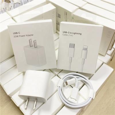 China Mobile phone for iphone 1m 2m cable charger 6 pi 12w 18w 20w power adapter fast charger for smart phones for sale