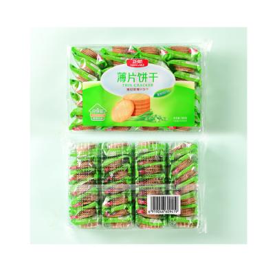 China Natural Most Popular 380g Chives Flavor Chicken Round Cheap Thin Biscuits Halal Biscuits for sale