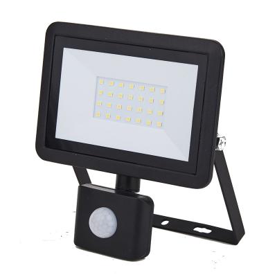 China Outdoor 100w 50w 30w 20w 10w warehouse led flood light with PIR Motion Sensor and junction box for sale