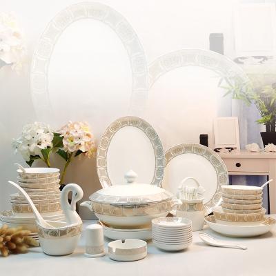 China Hot Sale 52pc Viable Ceramic Luxury Bone China Ceramic Dinnerware Sets For Hotel Restaurant Household for sale