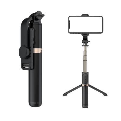 China Rotating Selfie Sticks Lightweight Aluminum All In One Extendable Selfie-Stick Q03 Multifunctional Compact Design for sale