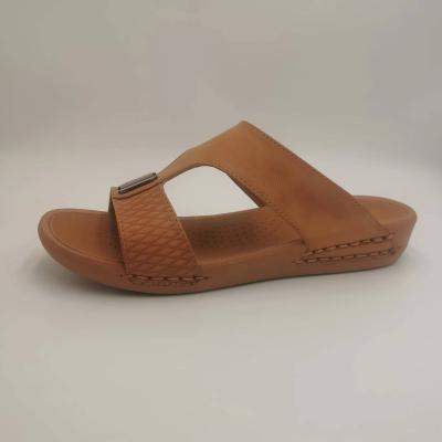 China Cheap Hot Selling Men's Handmade Slipper Breathable Casual Men Shoes Classic Arabic Slipper Beach Sandal for sale