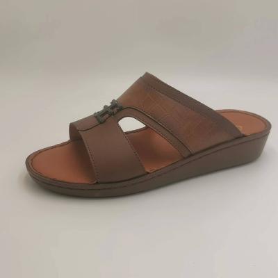 China Comfortable Men's Breathable Handmade Casual Sandals PU Wear Slippers Arabic Sandals for sale