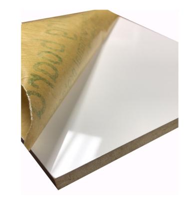 China Modern White Color 18mm High Gloss MDF Board for sale