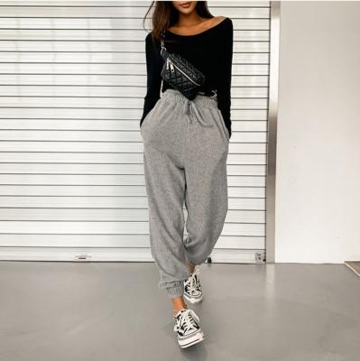 China Anti-wrinkle plus size stacked sweatpants women sweatpants thick jogger pants for sale