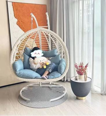 Chine Chaise basculante à hamac confortable et douce en noir pour se détendre à vendre