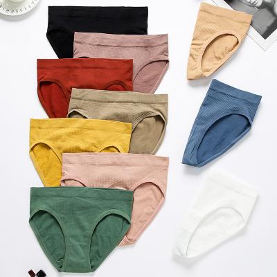 China Sporty Briefs Set Women Seamless Comfortable Plus Size Waist Briefs Breathable Cotton Hip Solid Color Ladies Underwear Head for sale