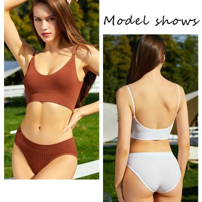 China Sporty set French bra set women's deep V back beautiful vest underwear without steel ring small chest gathered triangle cup bra for sale