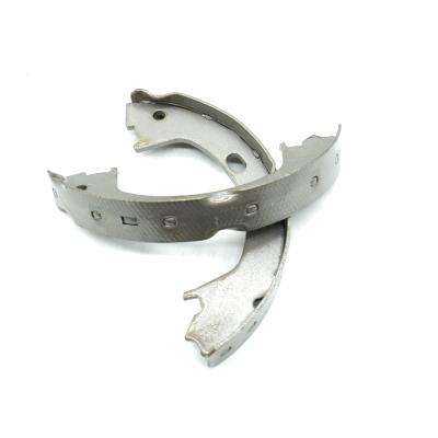 China High Quality Semi-Metallic Auto Brake Pads Car Brake Shoes Line For Toyota for sale