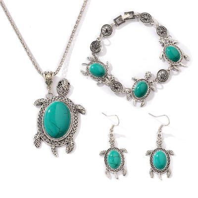 China FASHIONABLE Online Wholesale Green Women's Silver Tortoise Turquoise Necklace Earring Bracelet Jewelry Set for sale