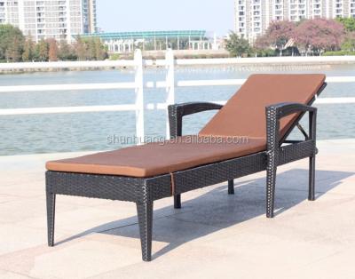 China Modern Villa Sofa Outdoor Double Bed With Umbrella Pool Lounge for sale