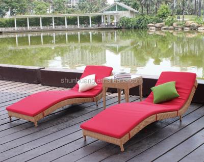 China Eco-friendly Modern Garden Lounge Cabriolet Pool Sofa Wicker Bed for sale