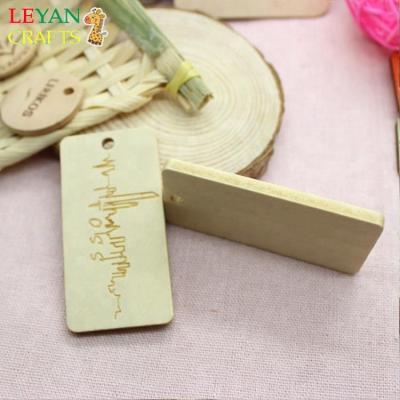 China Clearly engraved round wooden tag viable for bag, tissues and wine for sale