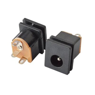 China Industrial Vertical Through Hole 3pins DC Barrel Power Jack Connector DC Power Plug for sale