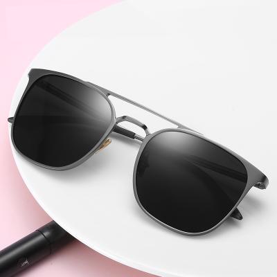 China Fashion Sunglasses YAXUN Latest Private Label Designer Fashion Customized Luxury Sunglasses For Men for sale