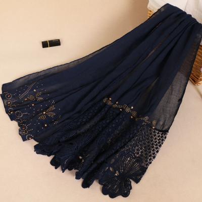 China Soft Soft Feeling Women Elegant Islamic Shawl in Ruched Lace Rhinestone Arab Muslim Hijab Scarf Hijab for sale