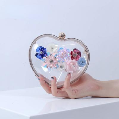 China New Arrival Cosmetic High Quality Handmade Heart Shaped Transparent Flower Bag Clear Acrylic Clutch Evening Clutch Bag for sale