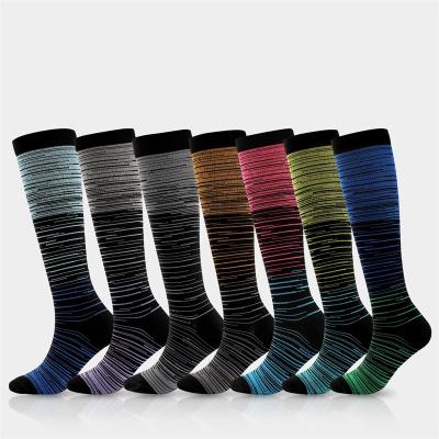 China New Arrival 2021 Breathable Running Outdoor Stripes Gradient Design Slimming Nurse Sports Compression Socks for sale